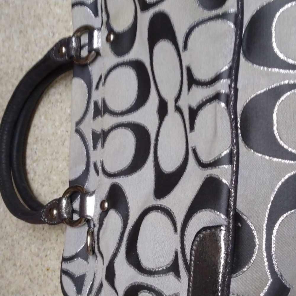 Coach Handbag - Picture 2 of 6